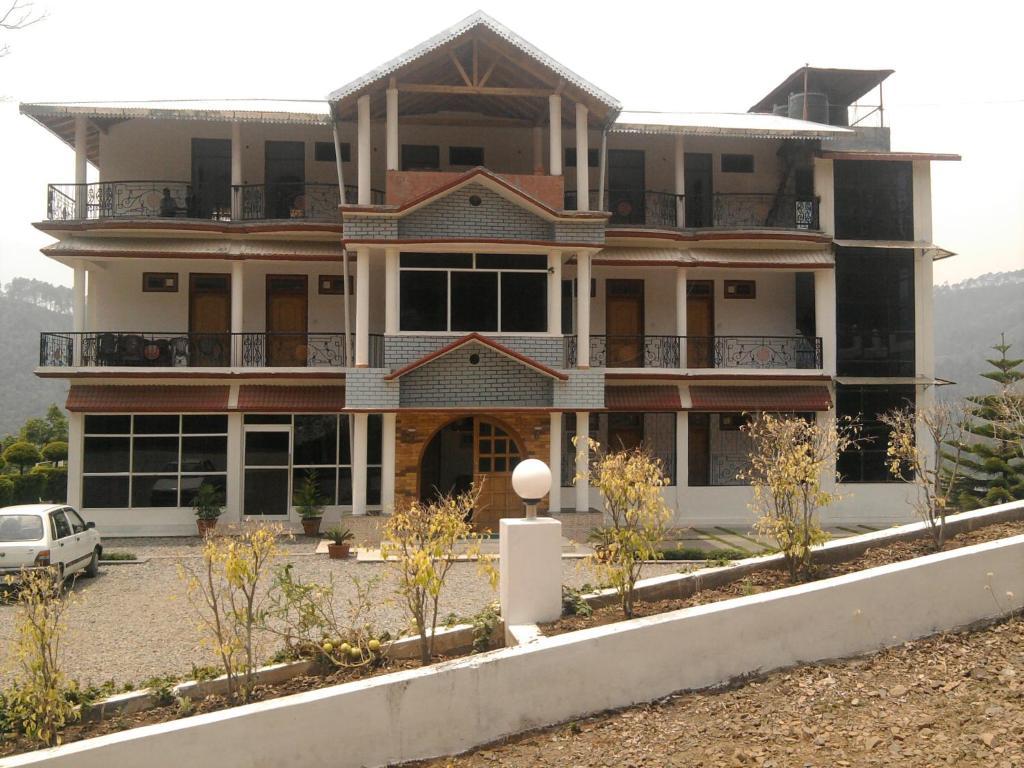 Sapphire Inn Bhīm Tāl Exteriér fotografie